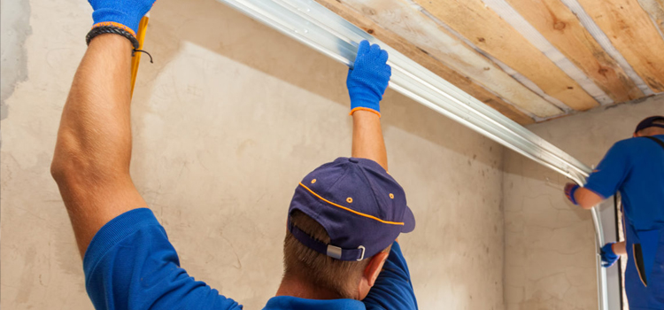 commercial overhead garage door repair in St. Cloud